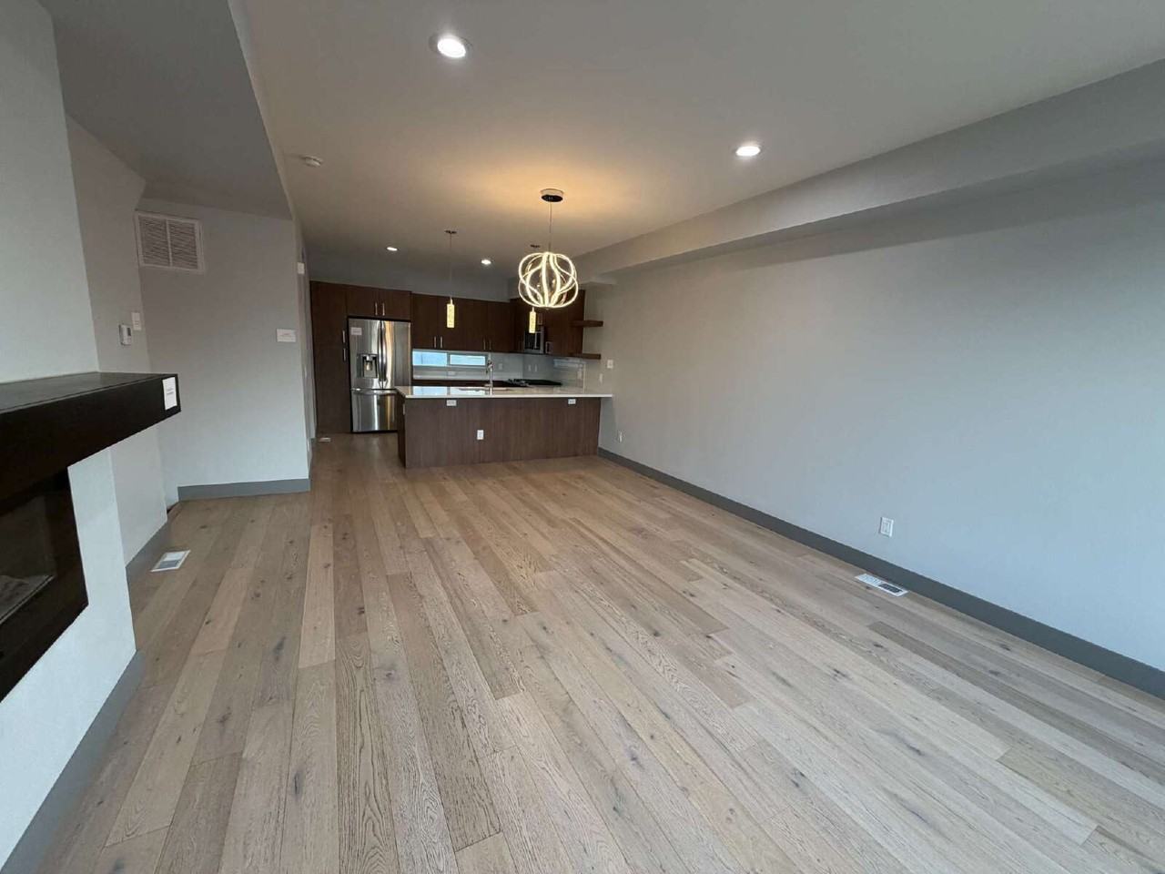 3494 E 31st Ave - Photo 6 of 16