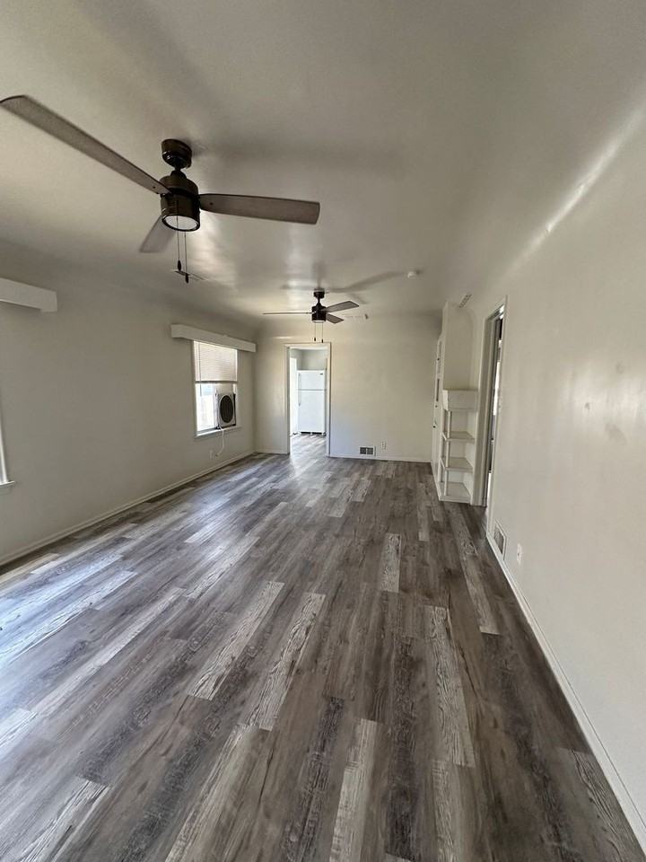 107 N 200 E - Photo 3 of 12