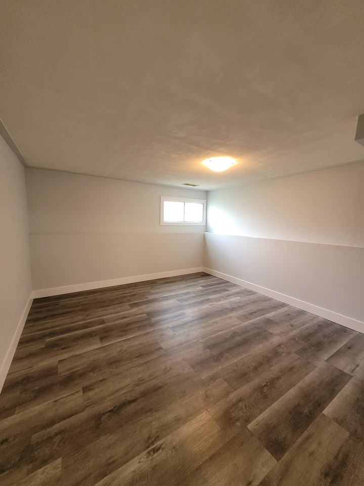 14403-23 Street - Photo 5 of 33