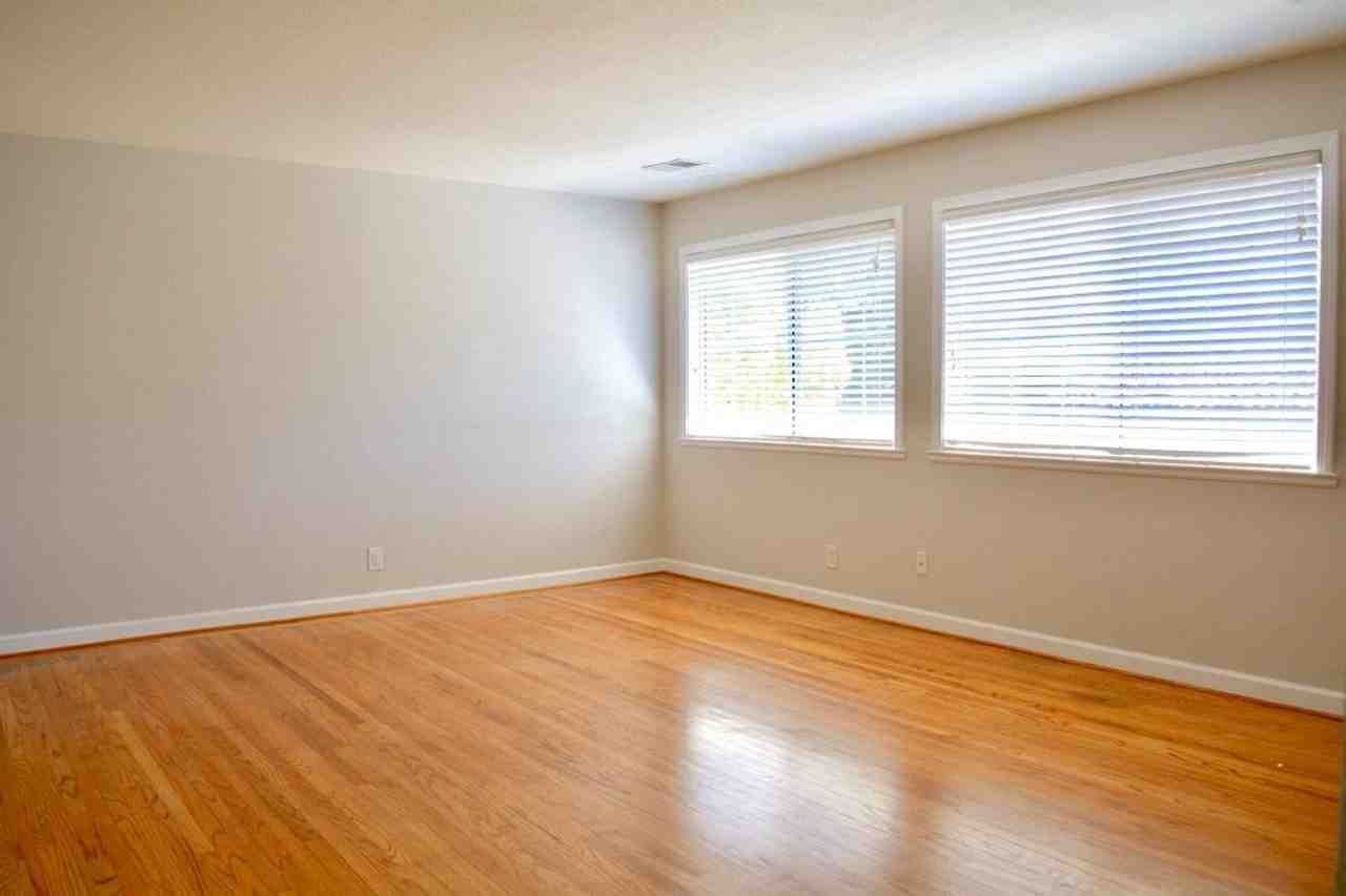 10 Ash Ave - Photo 3 of 18