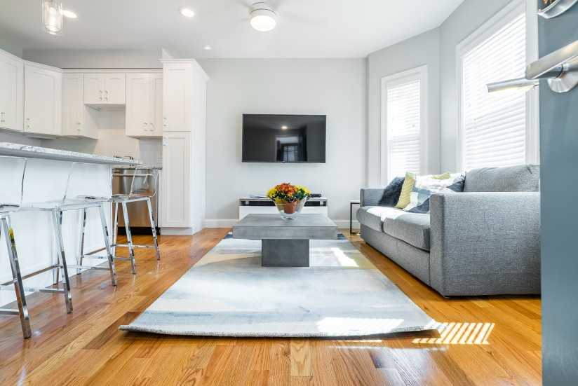 1 Bed / 1 Bath Apartment in Cambridge - Photo 2 of 20