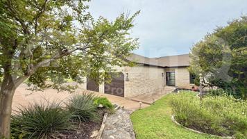 featured image of 112 Paragon Ct