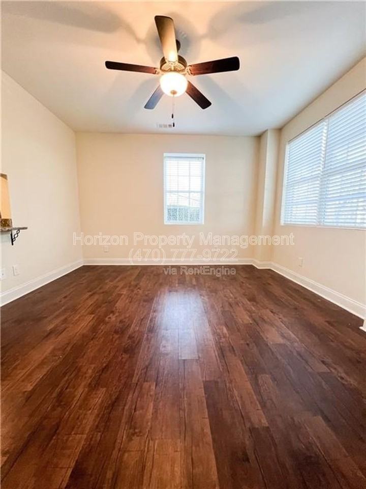 2475 Terrace Vw Nw - Photo 3 of 25