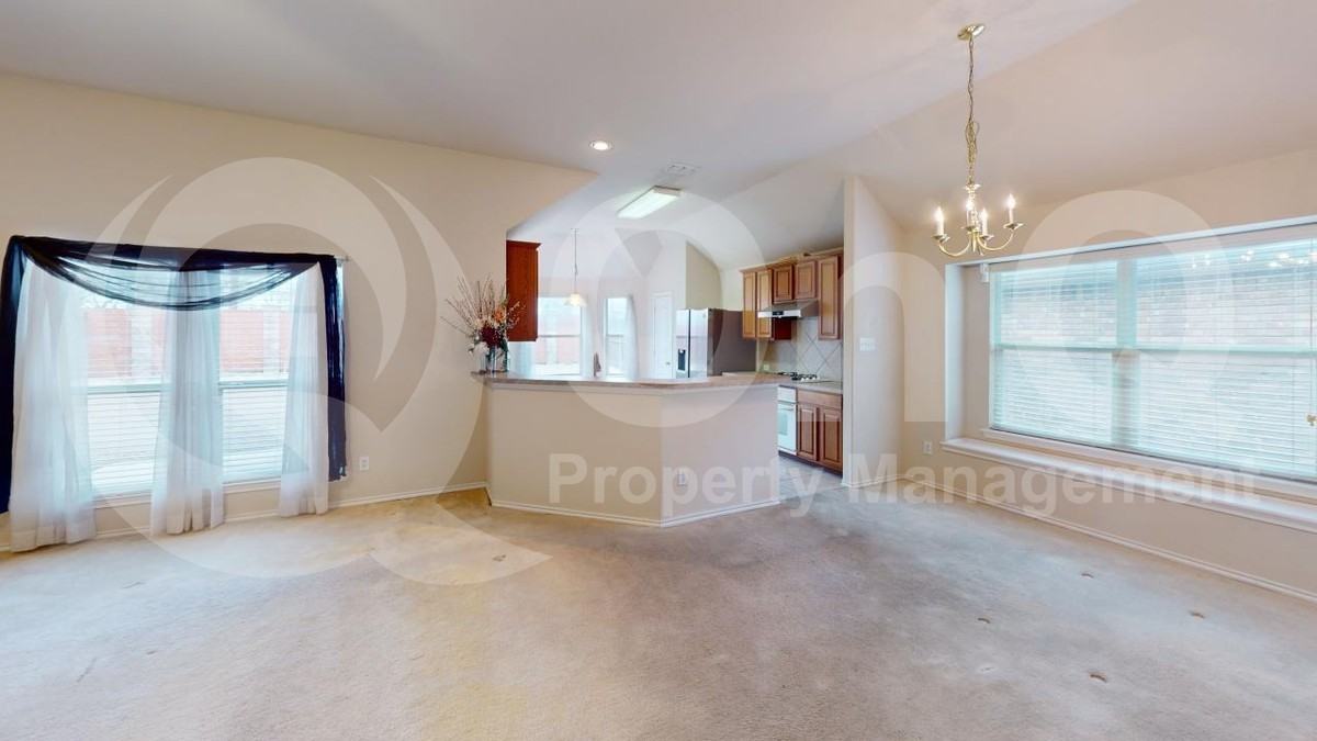 10514 Saint Georges Dr - Photo 6 of 20