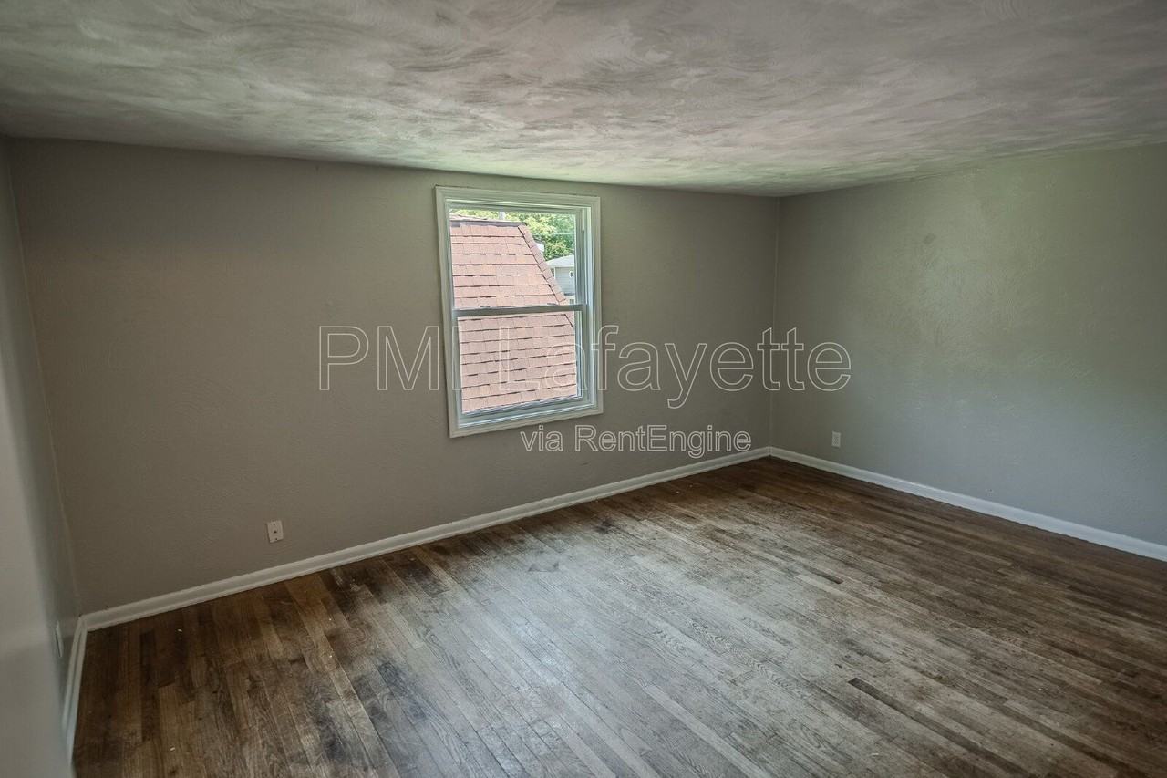 436 Lamplighter Ln - Photo 7 of 16