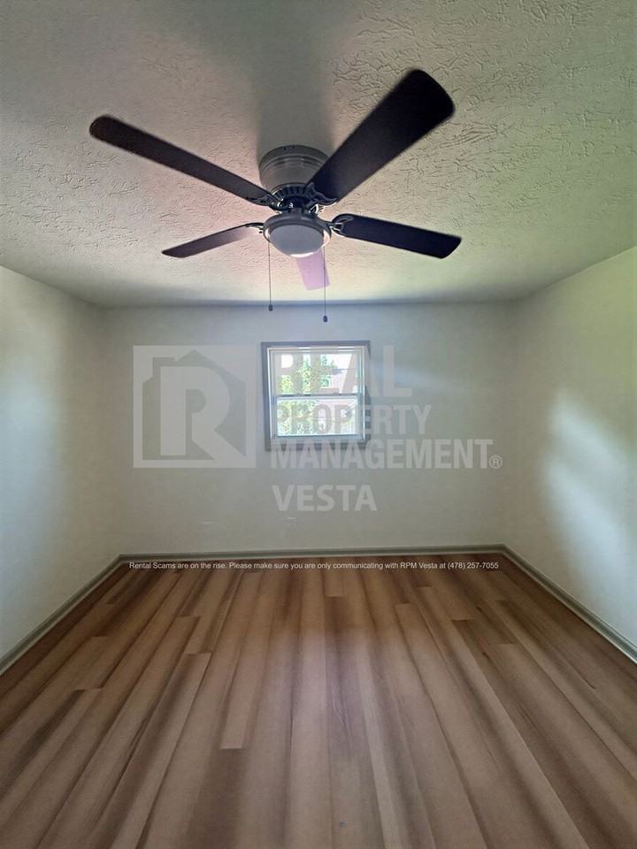 695 Bowman St #695 - Photo 7 of 11