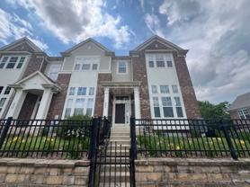 498 Grosvenor Ln - Photo 1 of 1