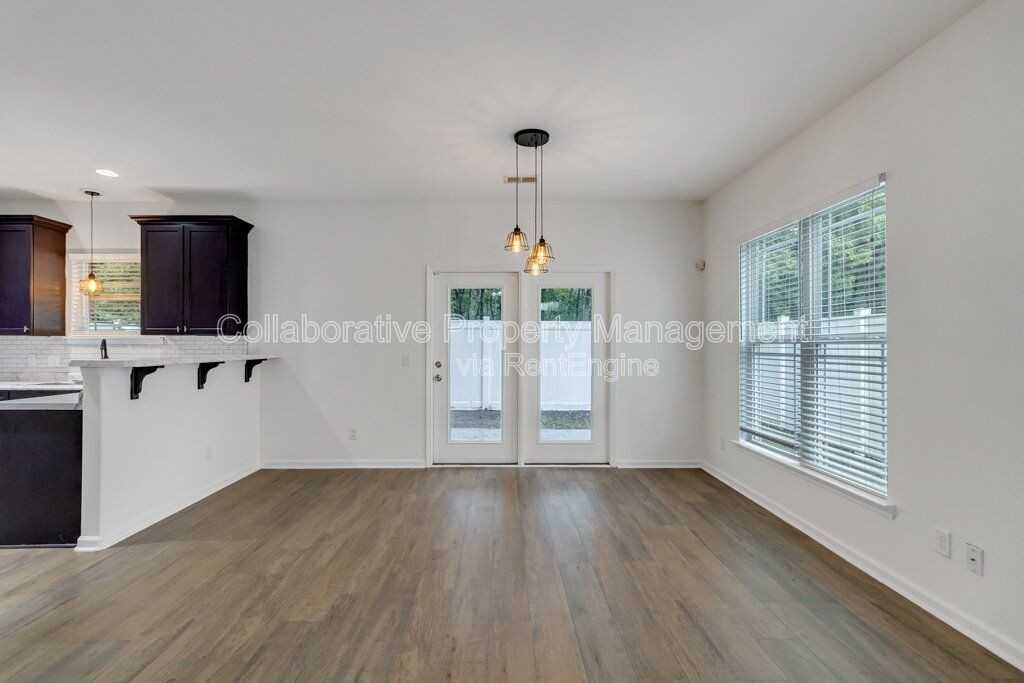 590 Summer Hill Way - Photo 6 of 19