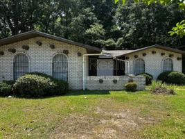 featured image of 1429 Dunbarton Rd