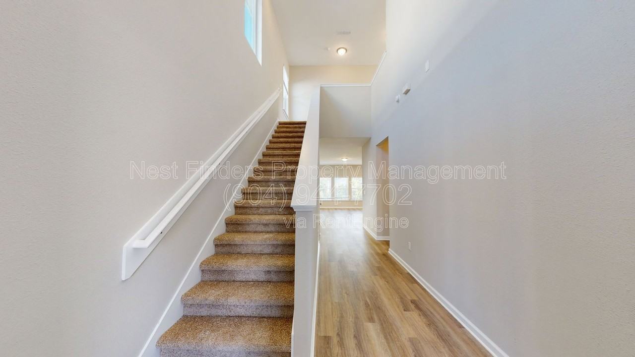 235 Starnberg Ct - Photo 3 of 42