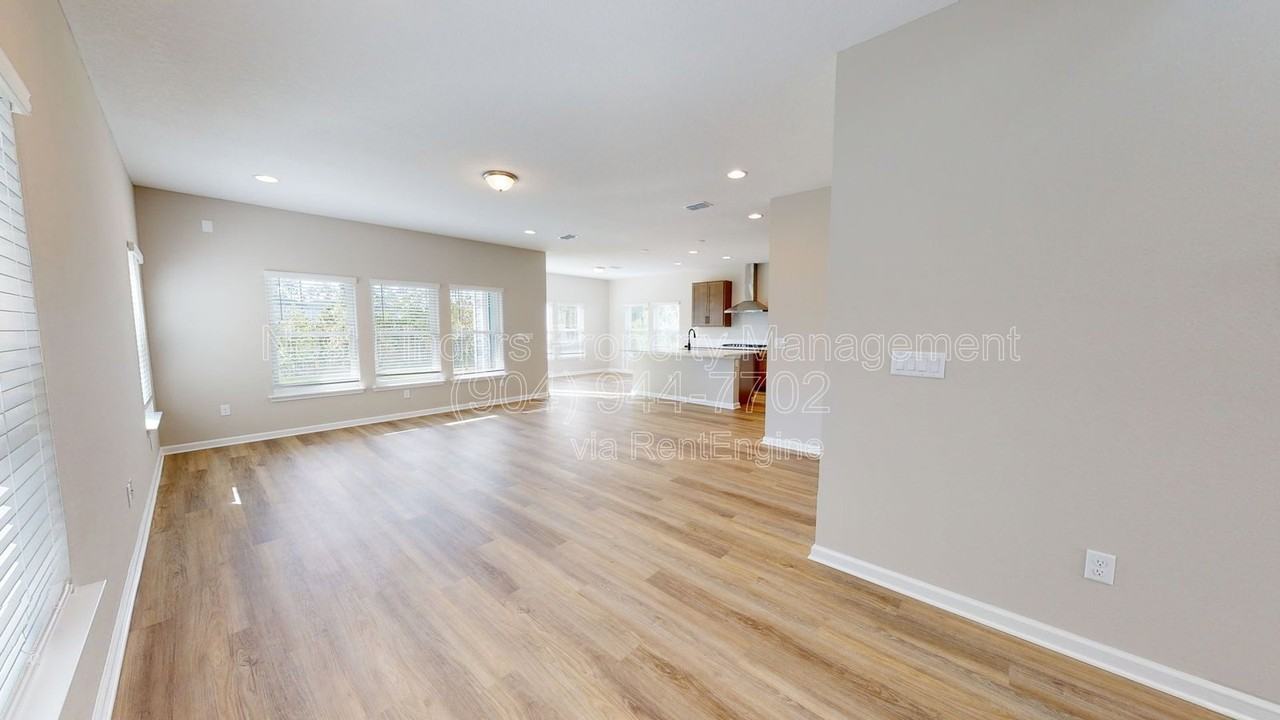 235 Starnberg Ct - Photo 4 of 42