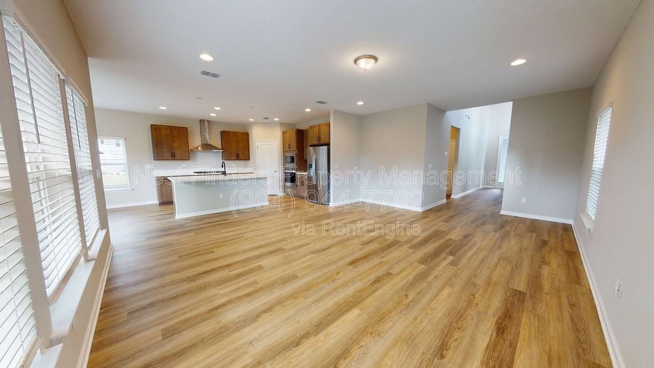 235 Starnberg Ct - Photo 5 of 42