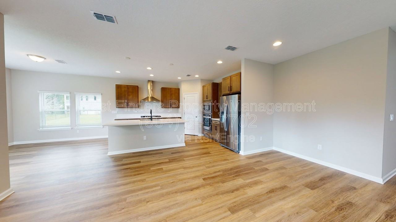 235 Starnberg Ct - Photo 6 of 42