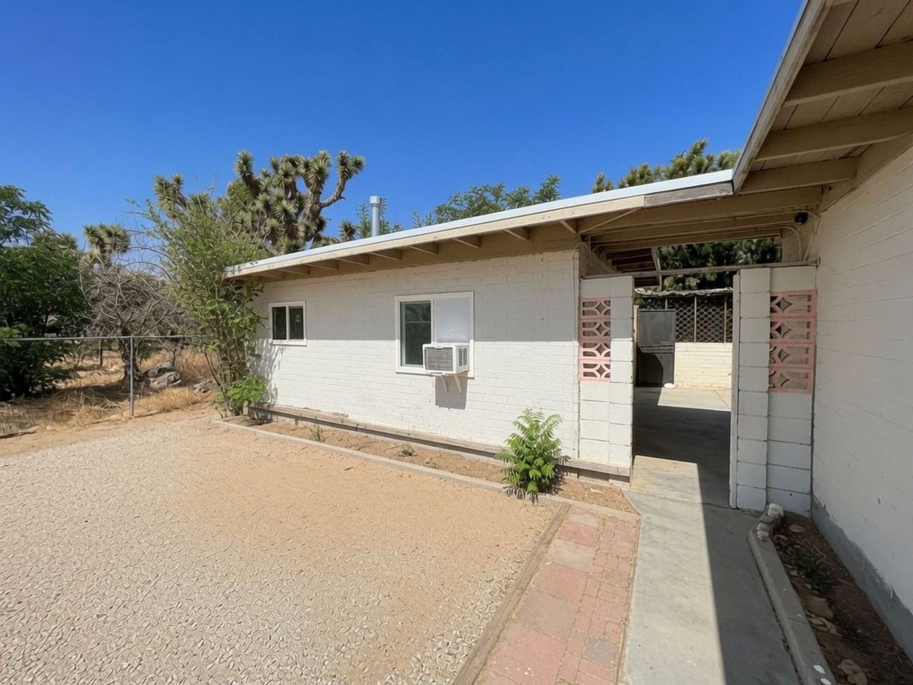 7519 Mariposa Trl - Photo 2 of 11