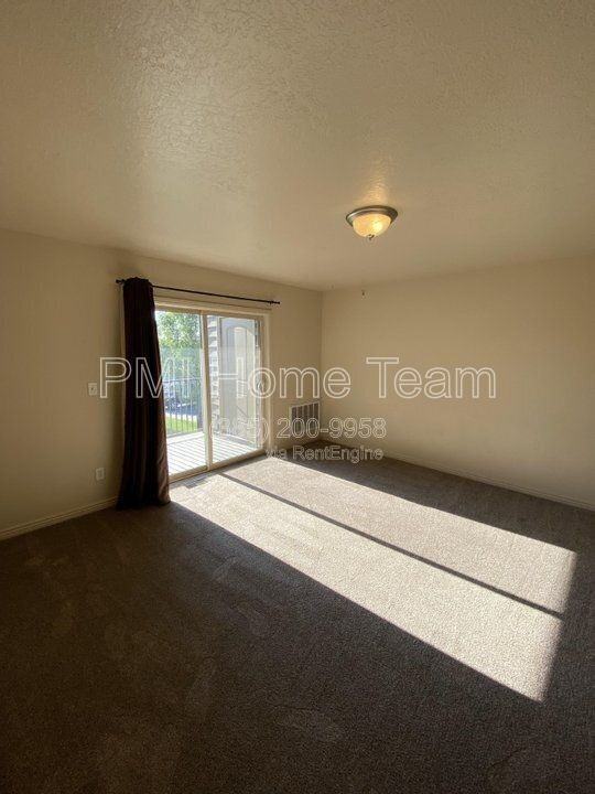 2510 Charleston Ave #G8 - Photo 4 of 12