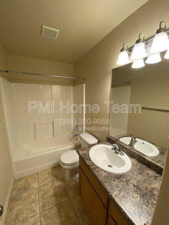 2510 Charleston Ave #G8 - Photo 7 of 12