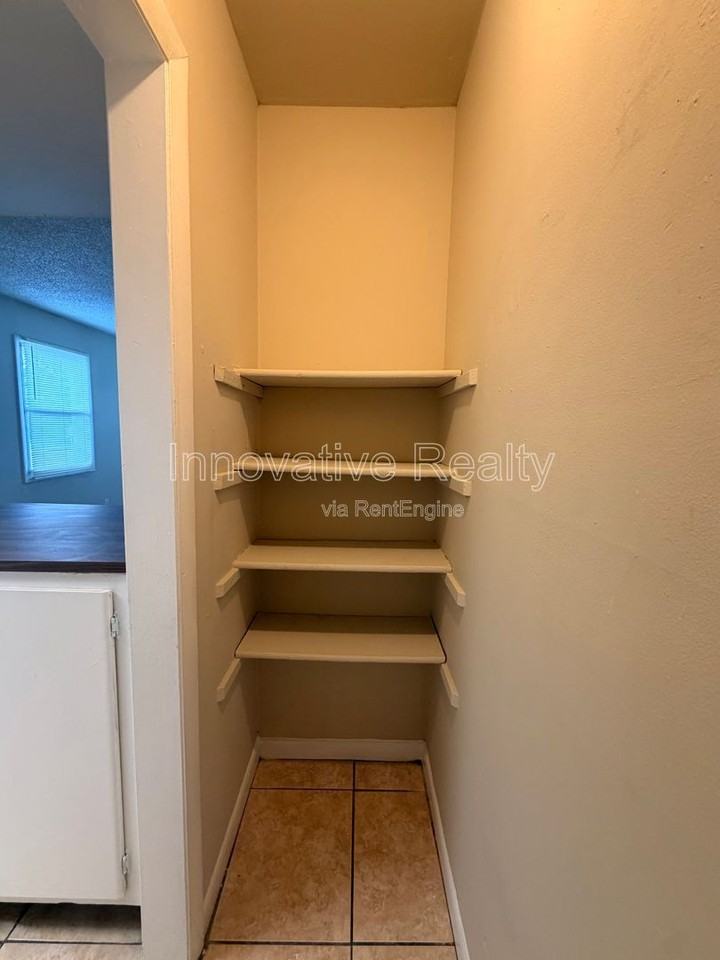 5101 Curry Ford Rd #4 - Photo 3 of 12