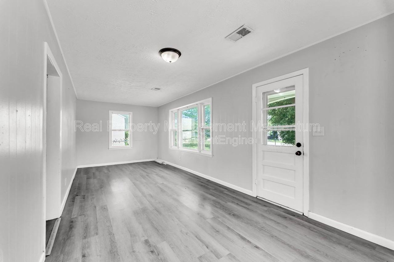 2804 W Washita St - Photo 4 of 25