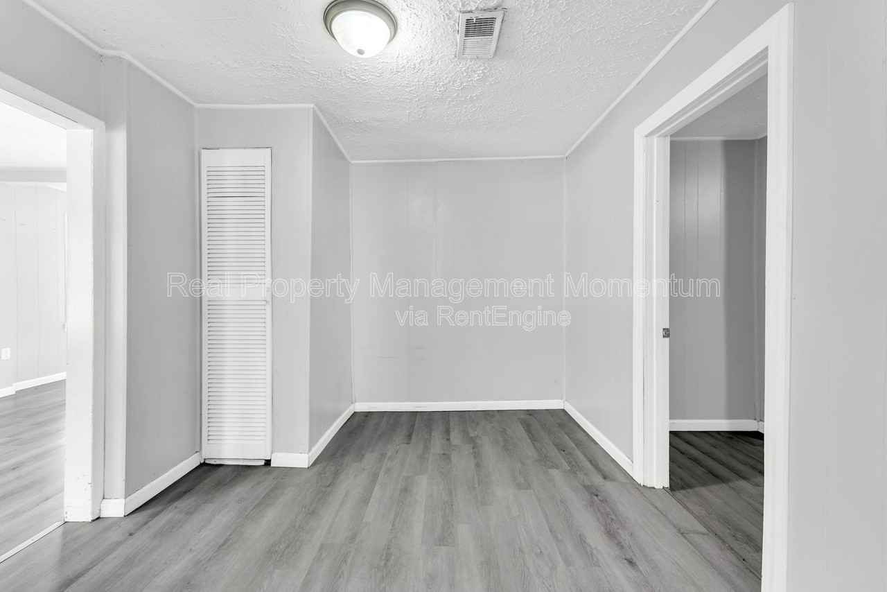 2804 W Washita St - Photo 6 of 25