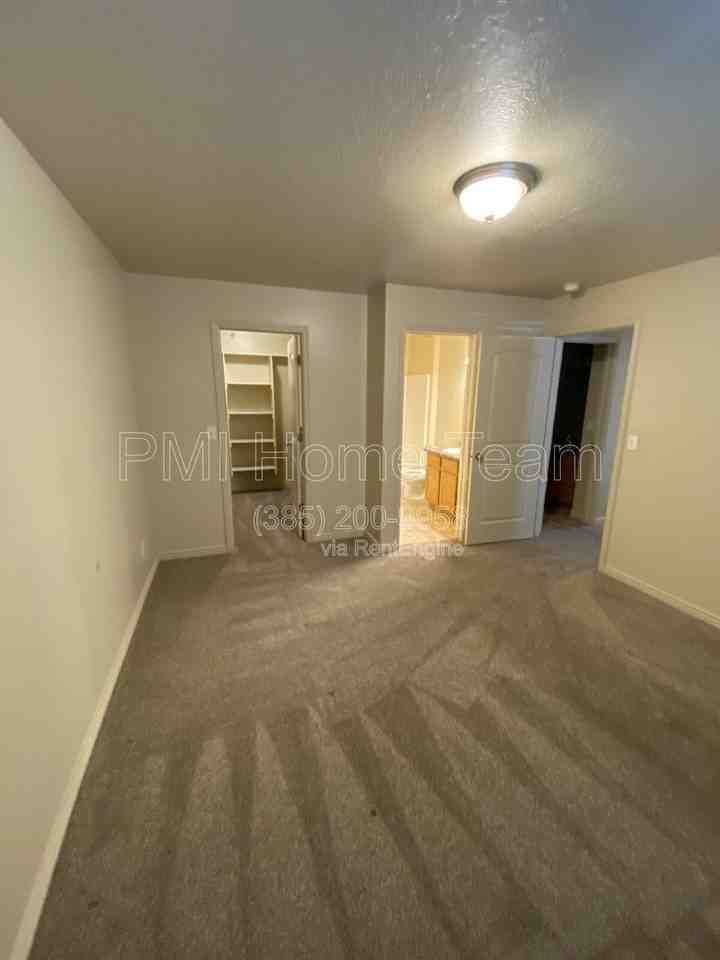 2510 Charleston Ave #G7 - Photo 6 of 11