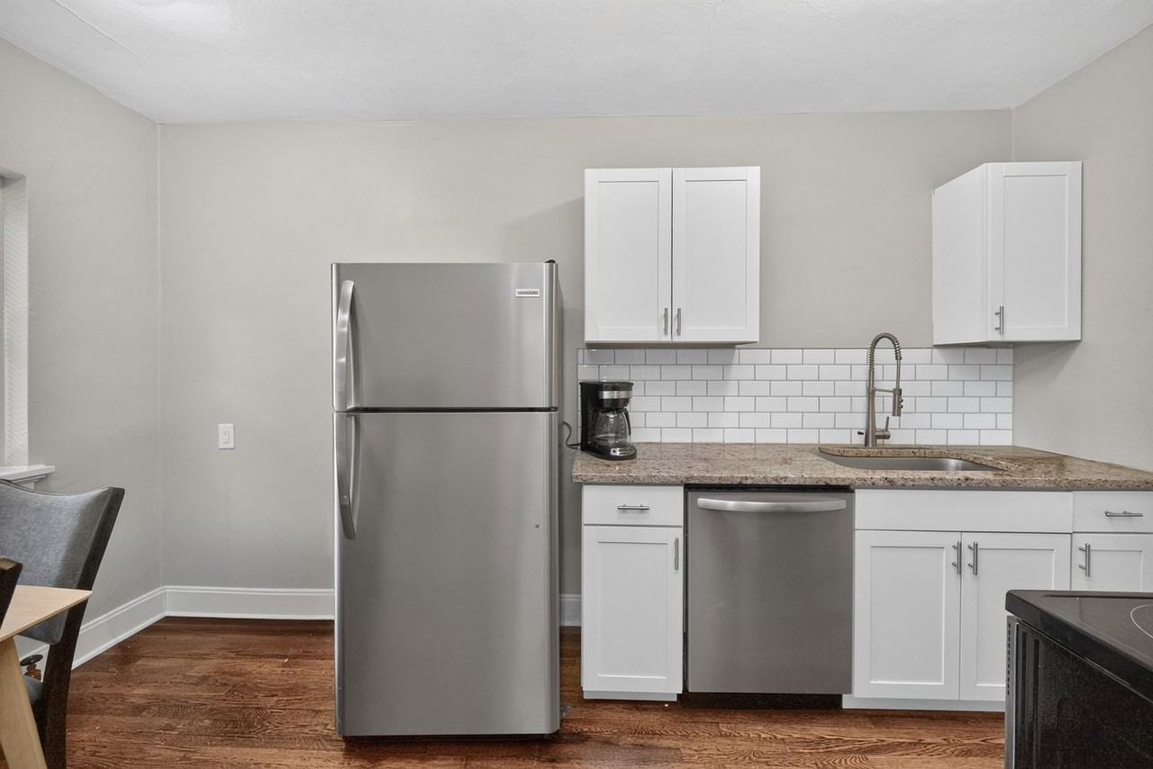 4300 Erie Ave #4 - Photo 3 of 16