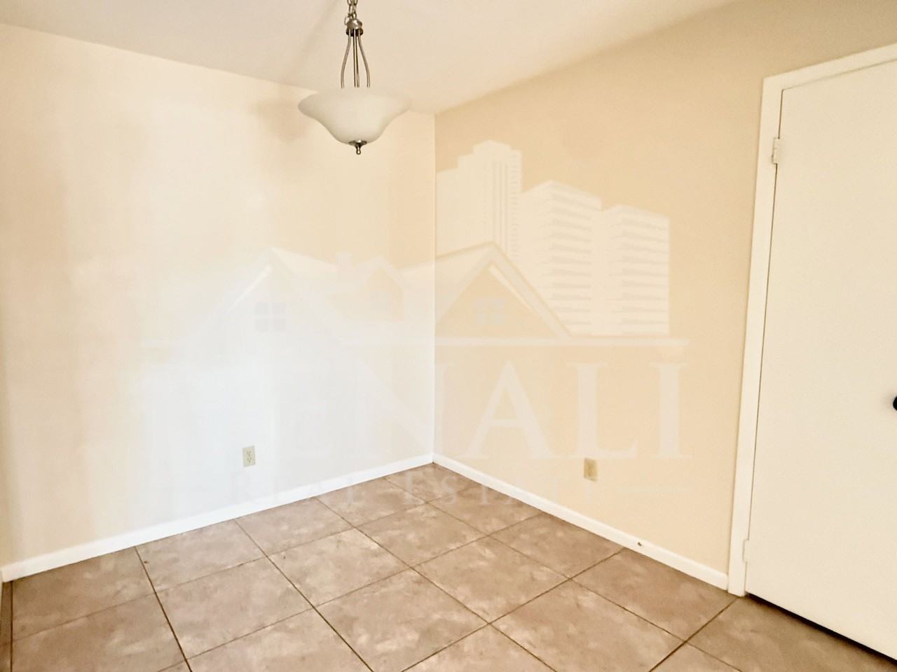 540 N May #1135 - Photo 5 of 20