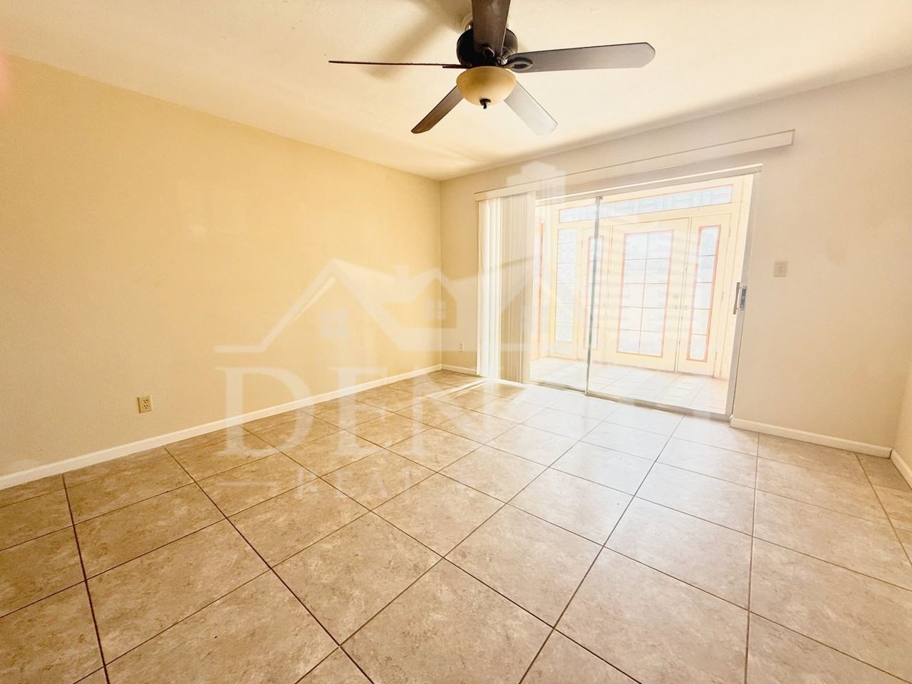 540 N May #1135 - Photo 7 of 20