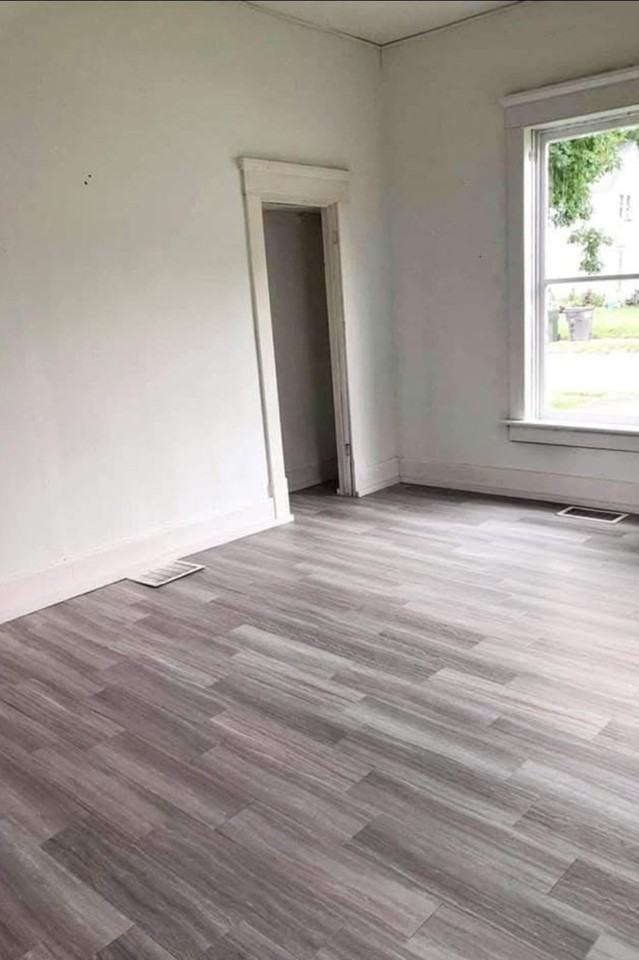 127 Kentucky Ave - Photo 2 of 11