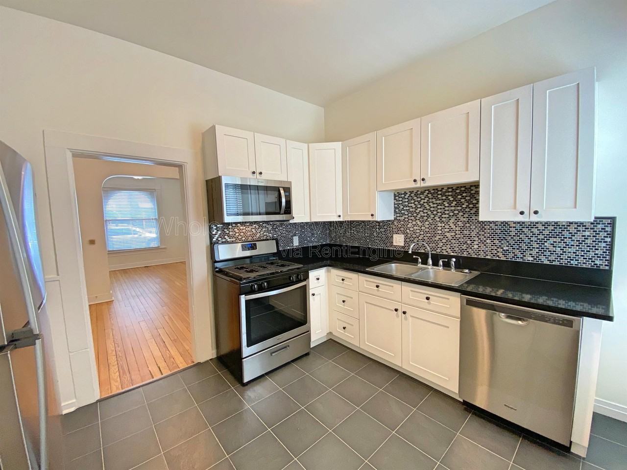 715 Elati St - Photo 6 of 26