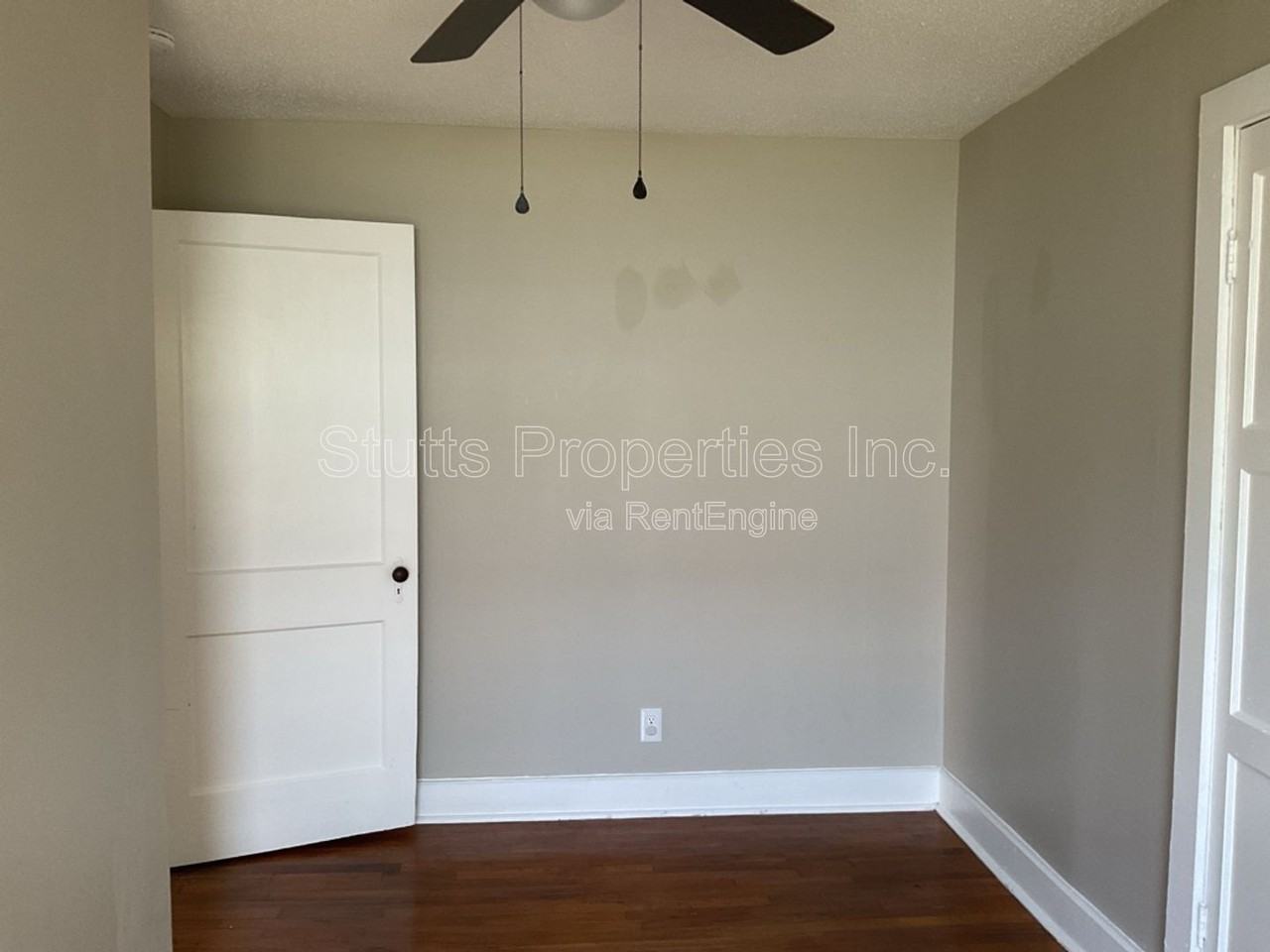 603 Martha Ave - Photo 2 of 10