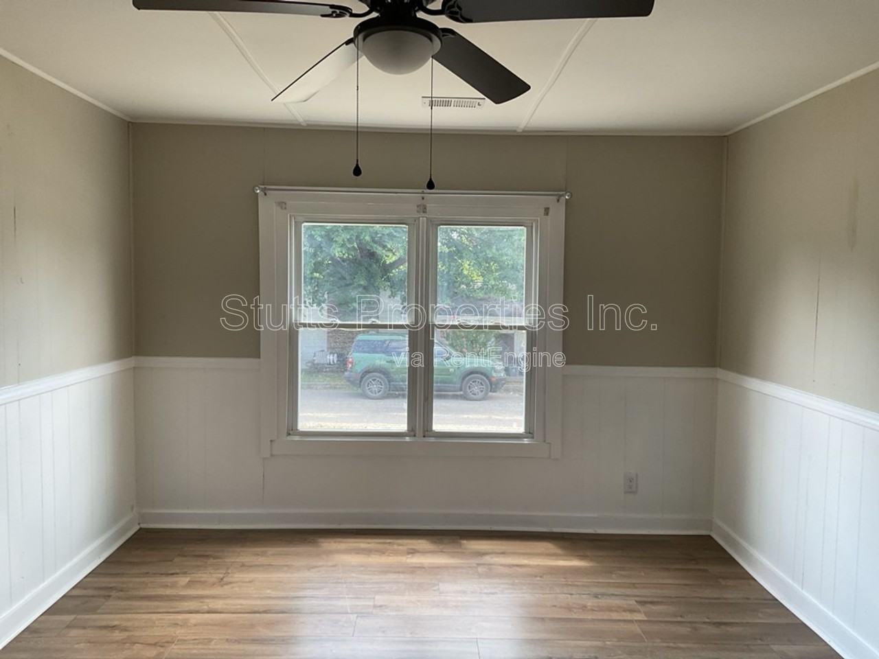 603 Martha Ave - Photo 4 of 10