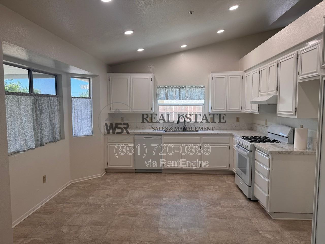 16221 Jackson Dr - Photo 6 of 17