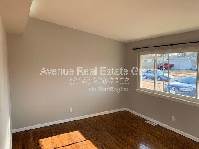 45 Radford Dr - Photo 4 of 40