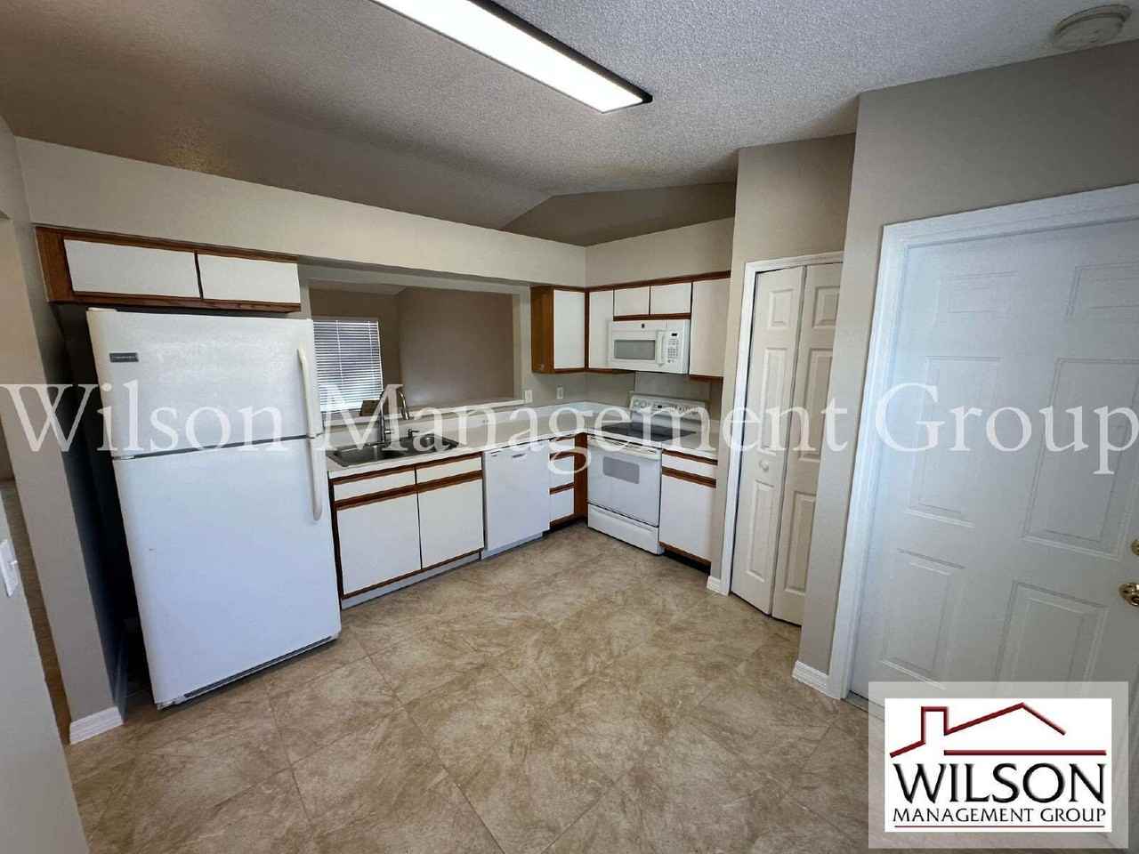 660 Marlene Dr - Photo 6 of 26