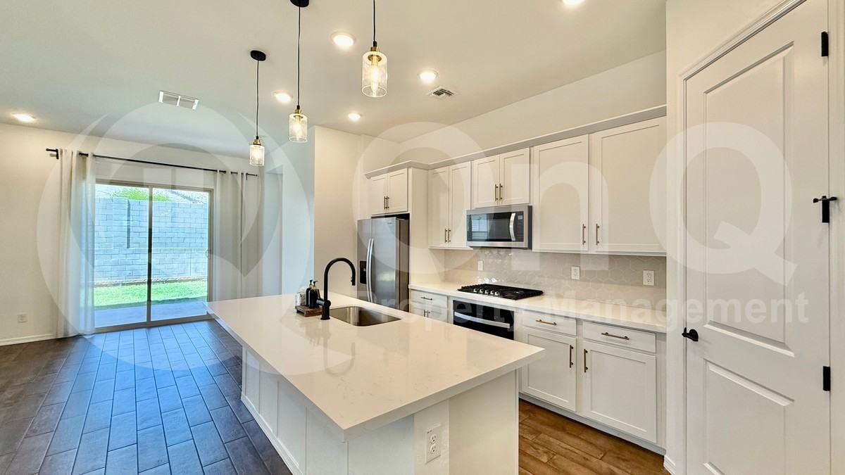 4437 W Mountain Laural Dr - Photo 6 of 20