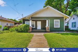 featured image of 303 S Elm St