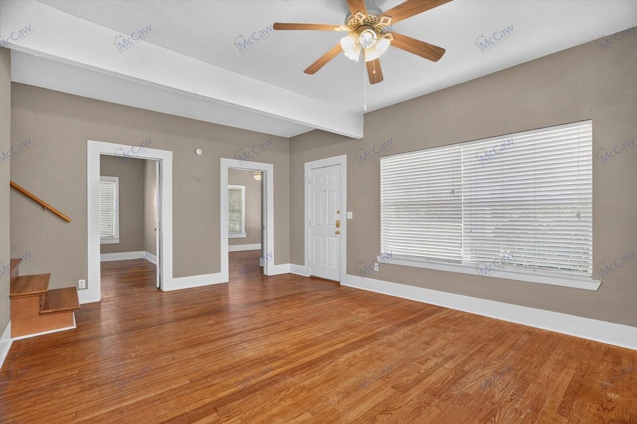 303 S Elm St - Photo 3 of 25