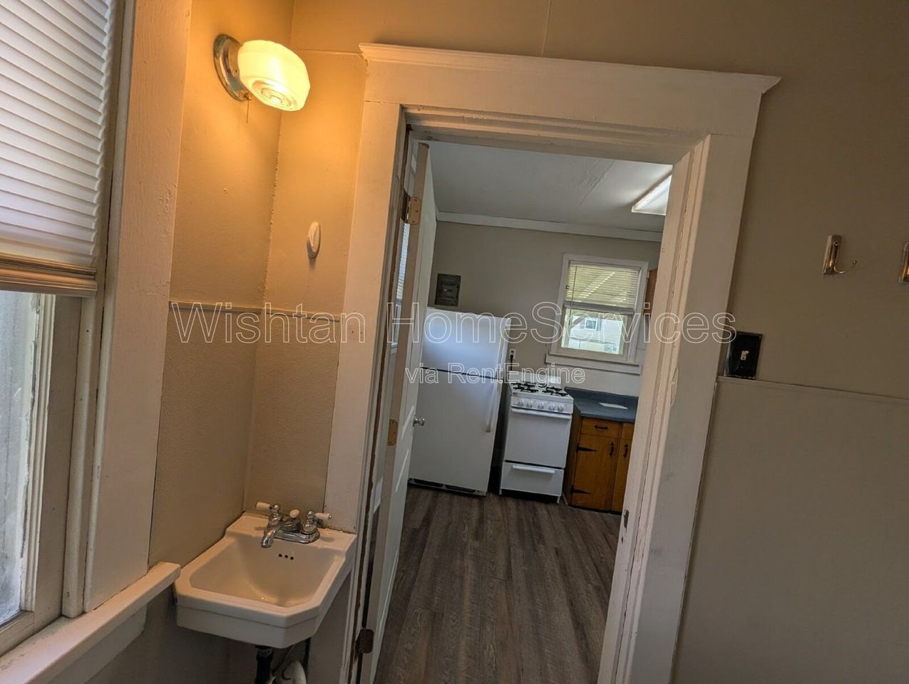 615 N Avery St #3 - Photo 7 of 12