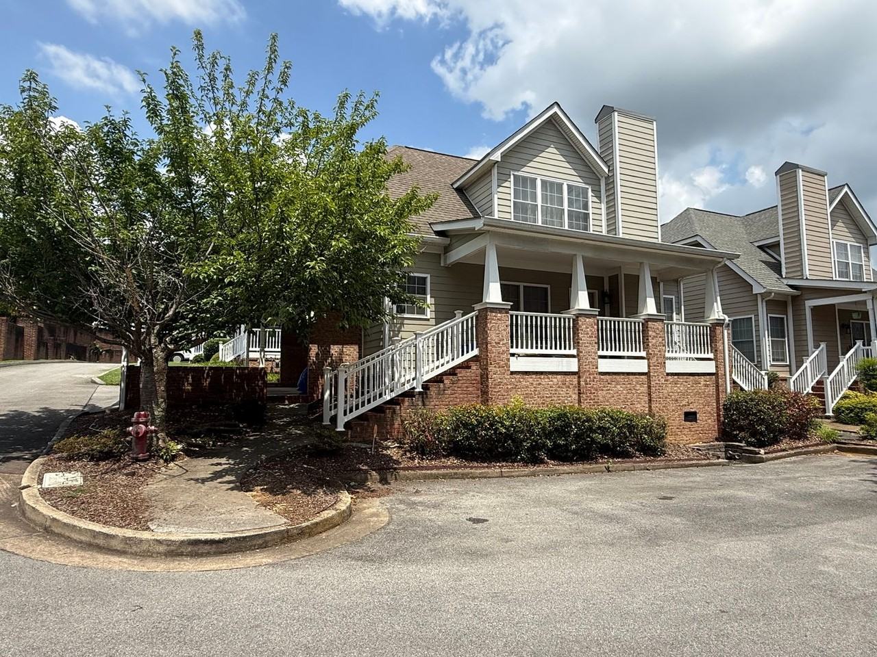 10 Charleston Ct