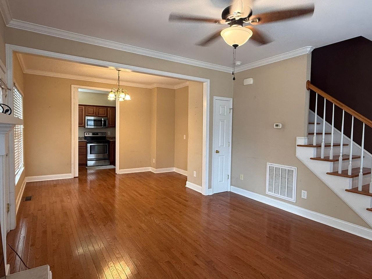 10 Charleston Ct - Photo 7 of 27