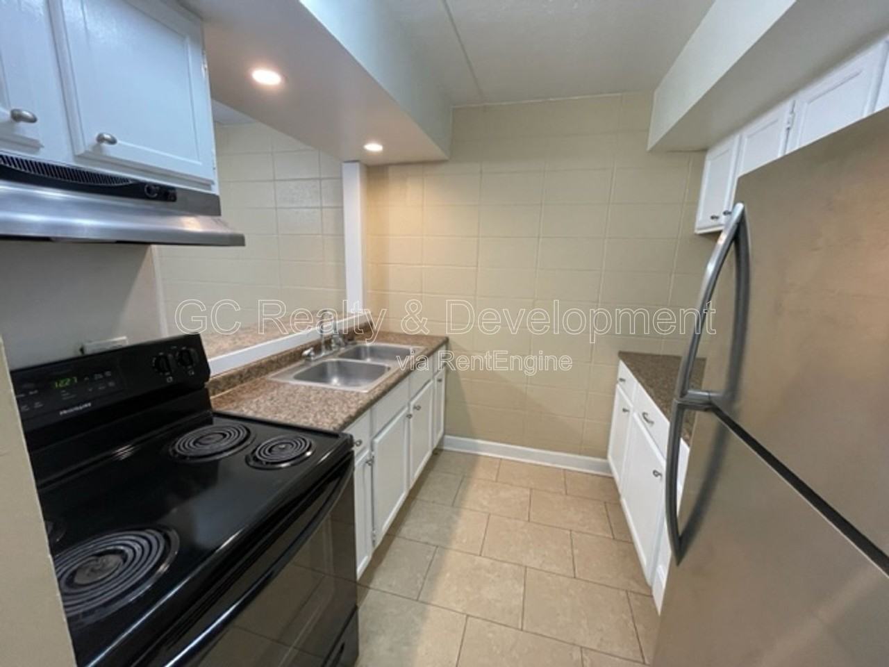 255 Uteg St #4 - Photo 4 of 12