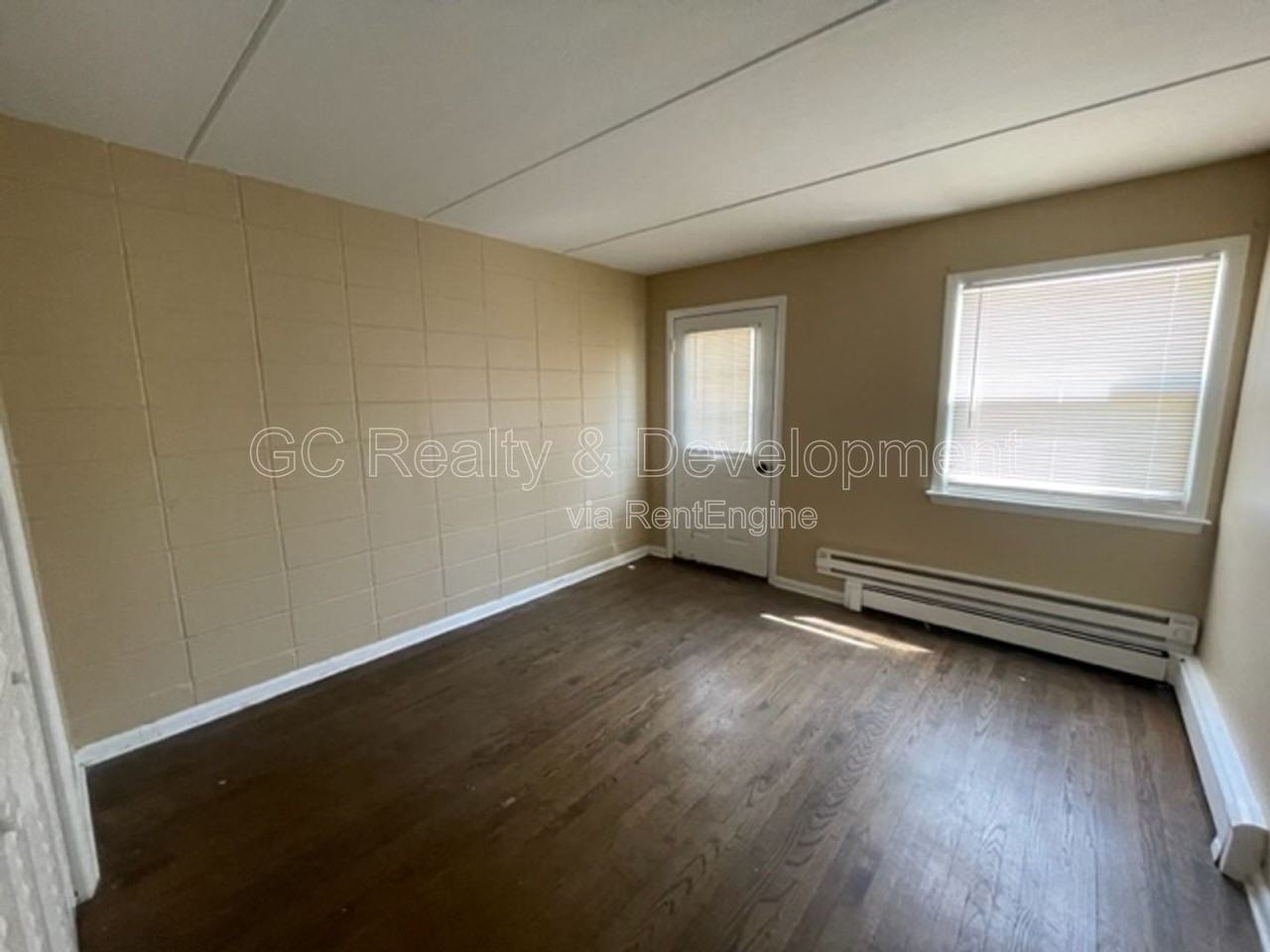 255 Uteg St #4 - Photo 7 of 12