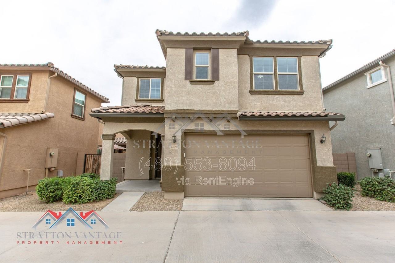 11689 N 166th Dr - Photo 3 of 50