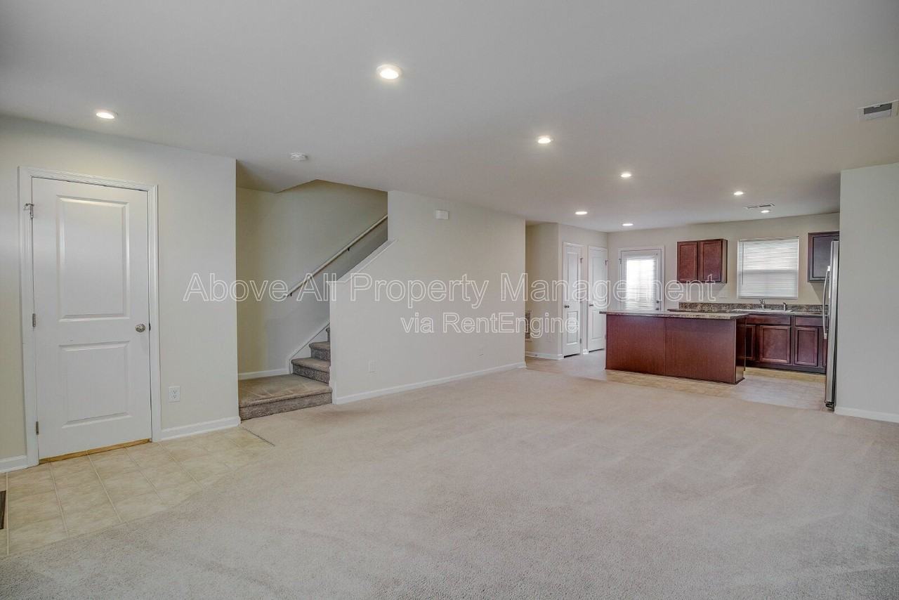 1026 Bent Willow Dr - Photo 7 of 39