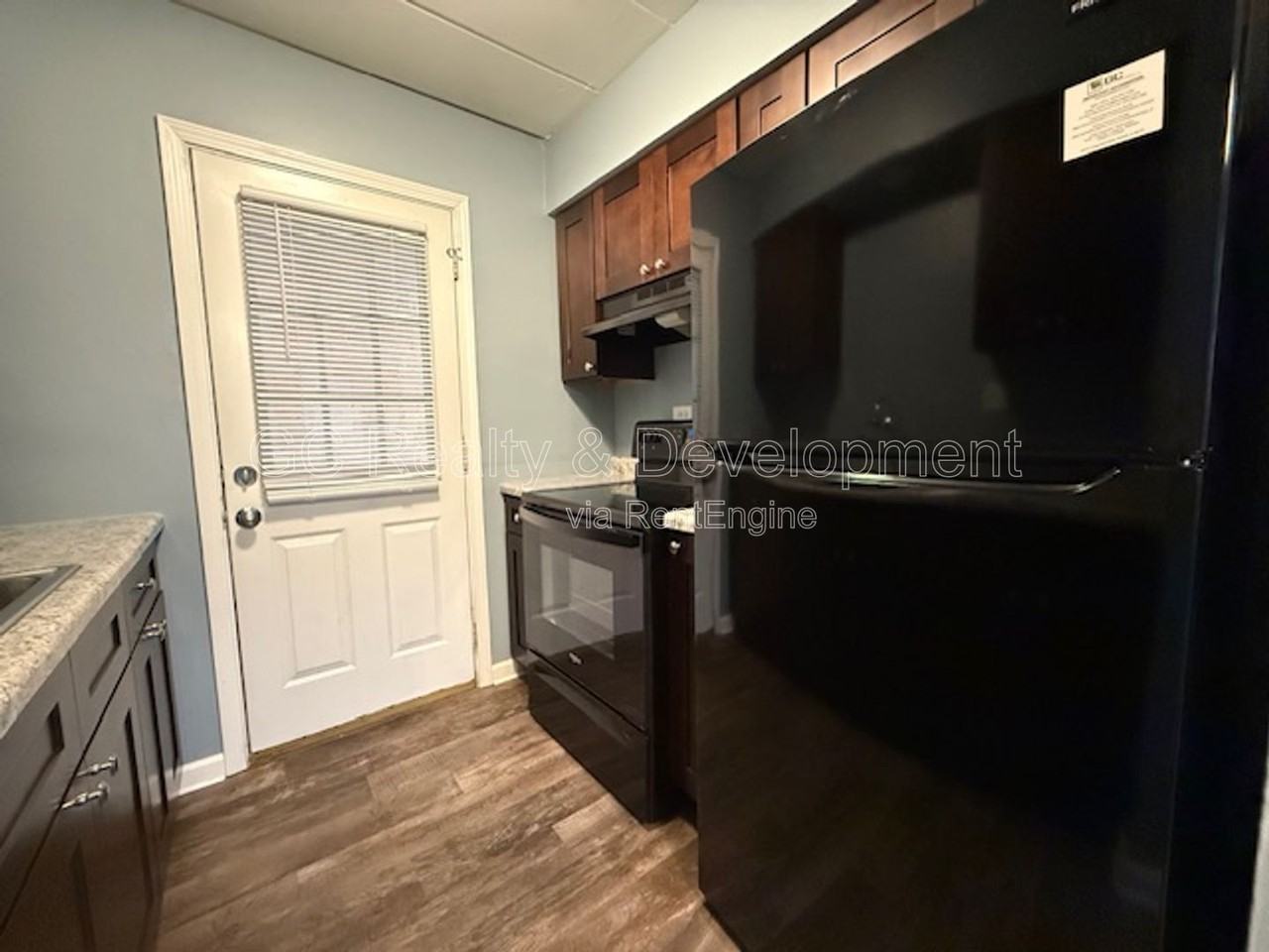 324 Wilson Ave #324D - Photo 6 of 13