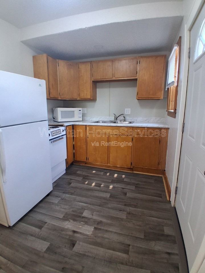 260 N Broad St #3 - Photo 3 of 14