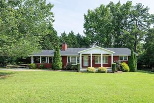 245 Brooke Dr - Photo 1 of 1