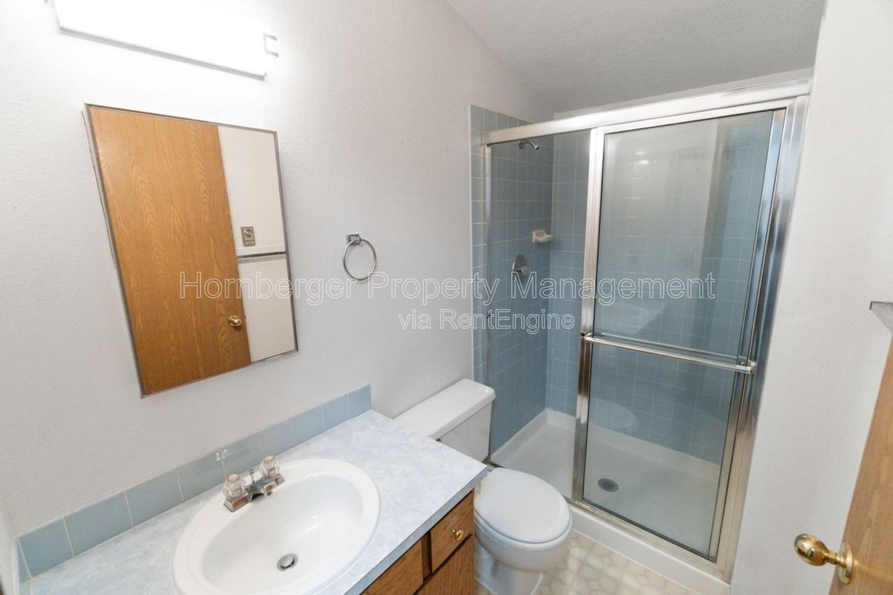 1603 E 33rd Ave #1603 - Photo 3 of 37