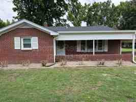 featured image of 1730 W Wilson St