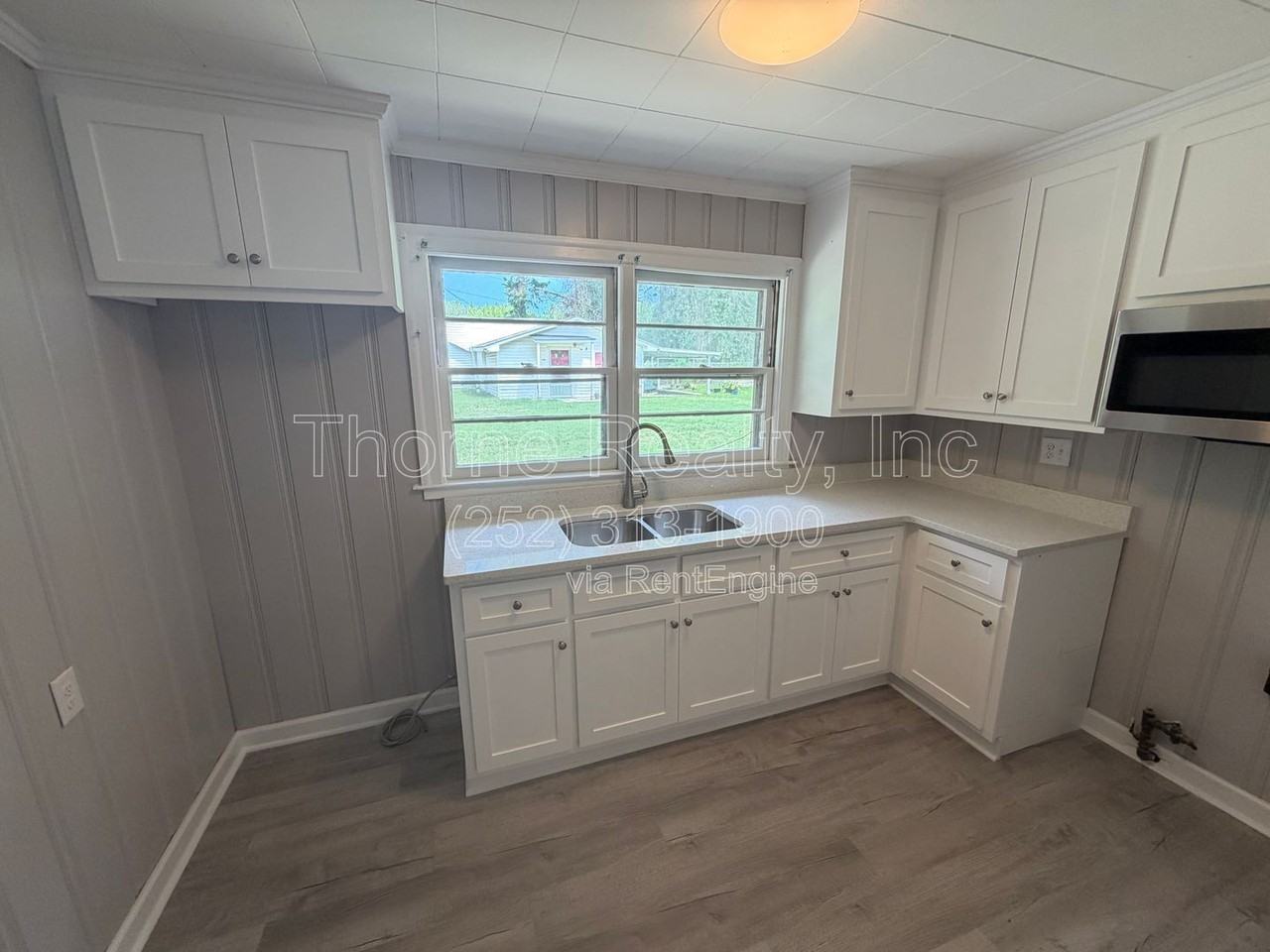 1730 W Wilson St - Photo 5 of 10